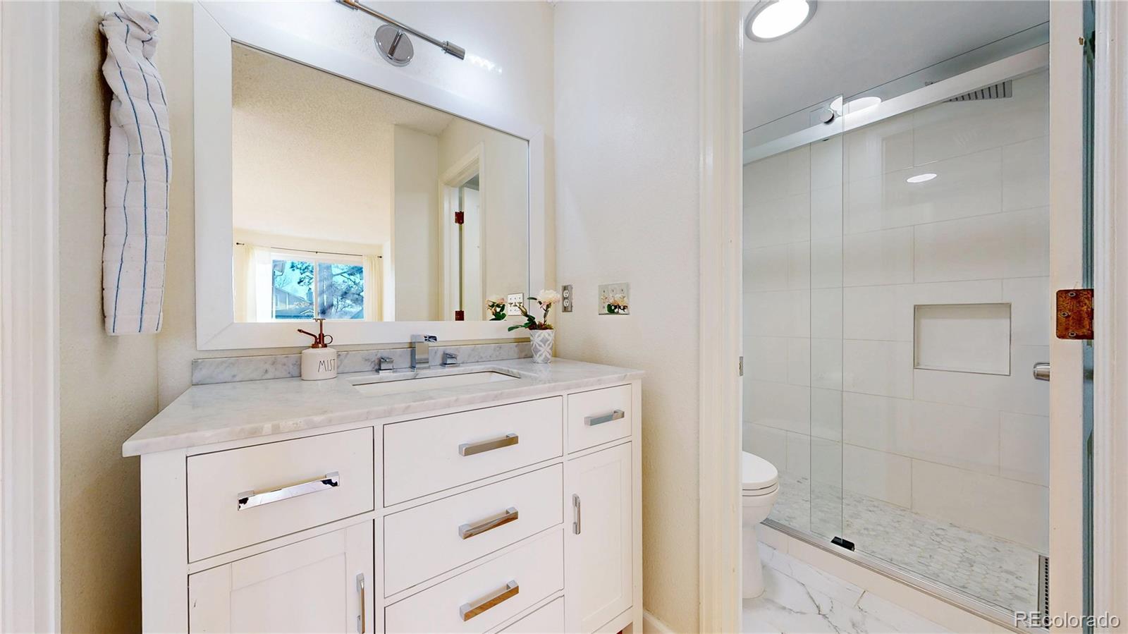 4320 S Andes Way Aurora CO 80015