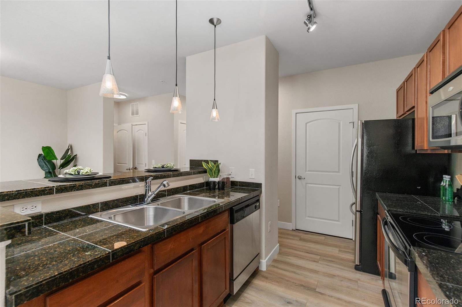 13456 Via Varra Broomfield CO 80020