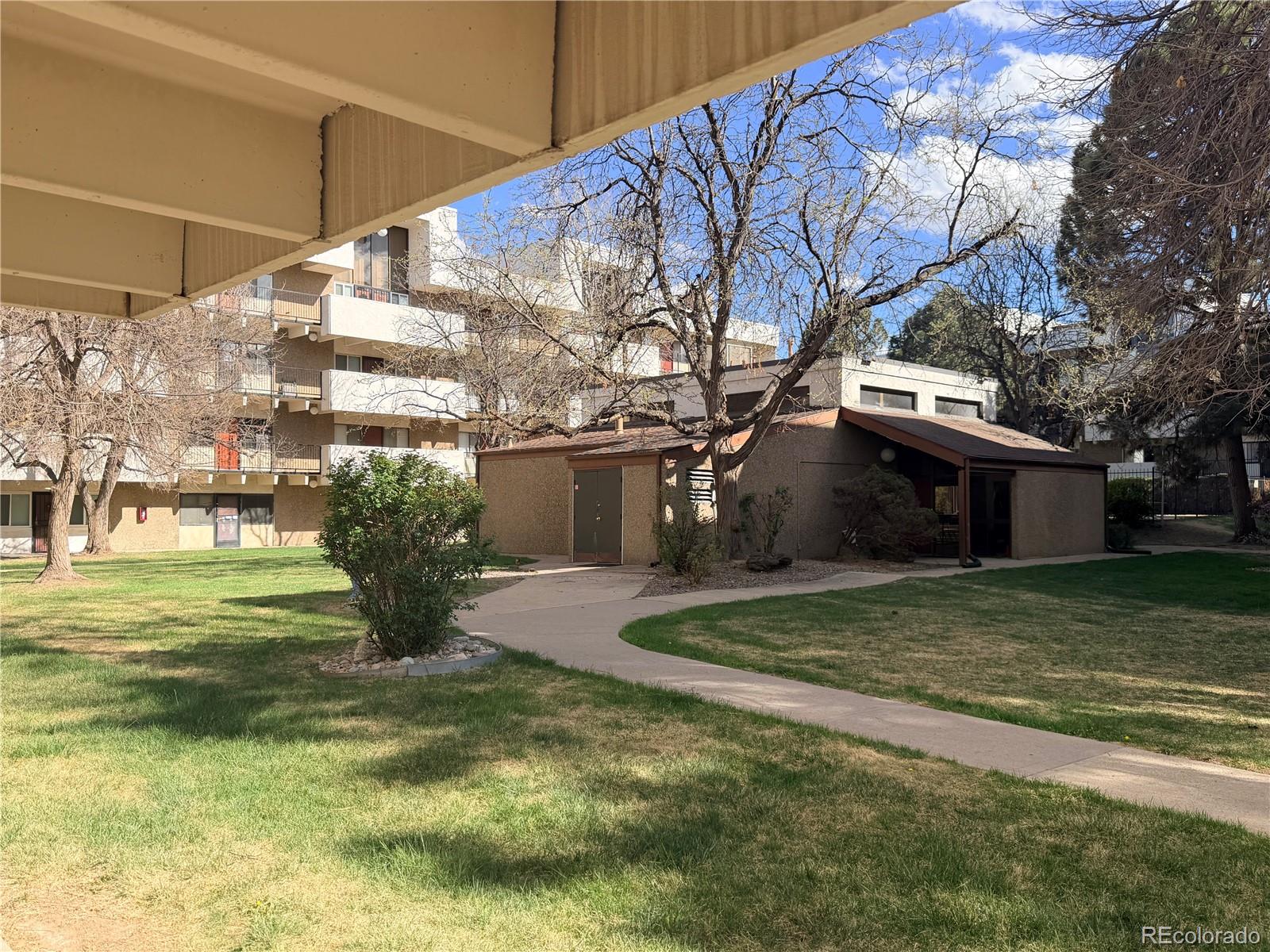 364 S Ironton Street Aurora CO 80012