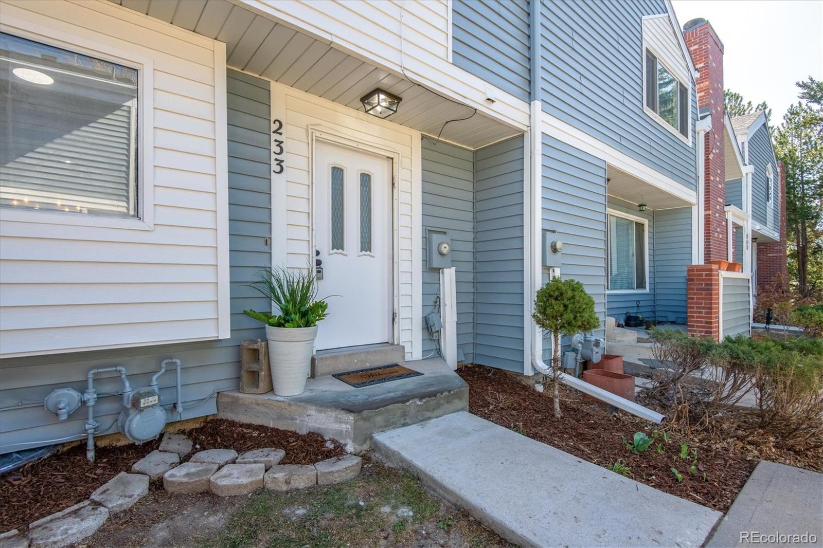 233 S Nome Street Aurora CO 80012