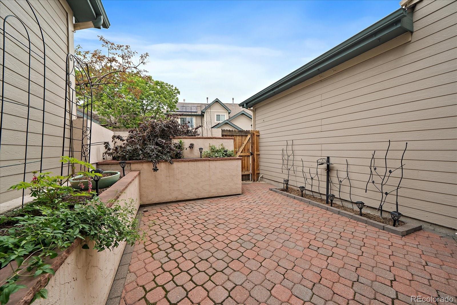 9915 E Hawaii Place Aurora CO 80247