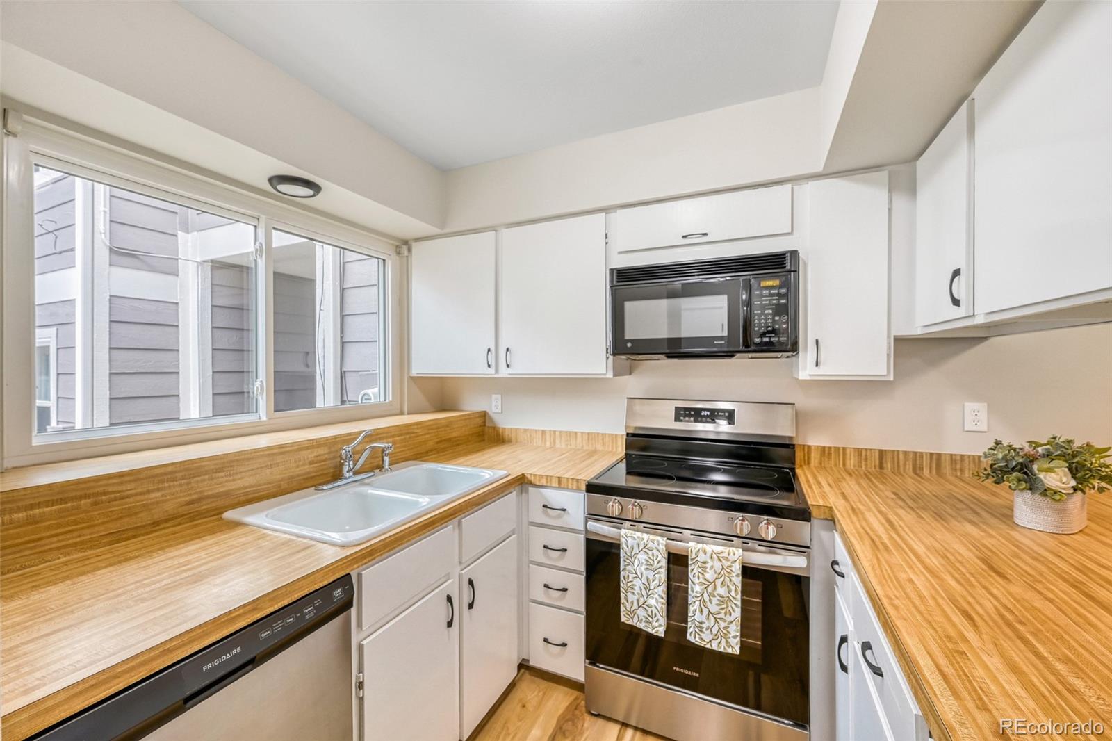 6815 W 84th Way Arvada CO 80003