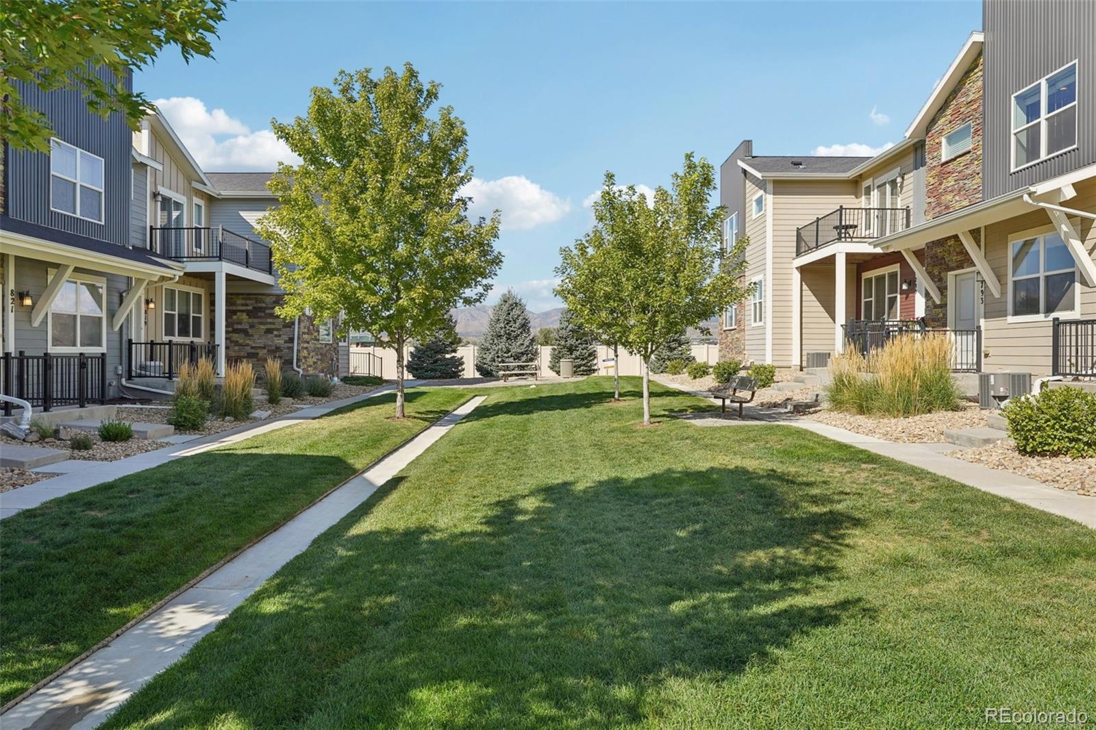 793 Robert Street Longmont CO 80503