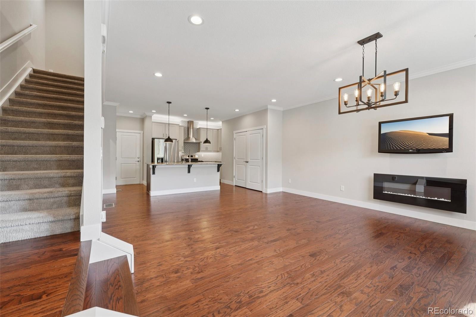 793 Robert Street Longmont CO 80503