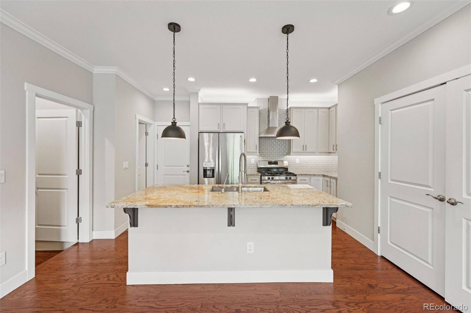 793 Robert Street Longmont CO 80503