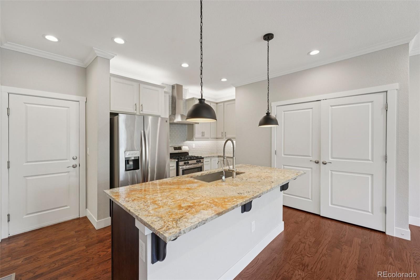 793 Robert Street Longmont CO 80503