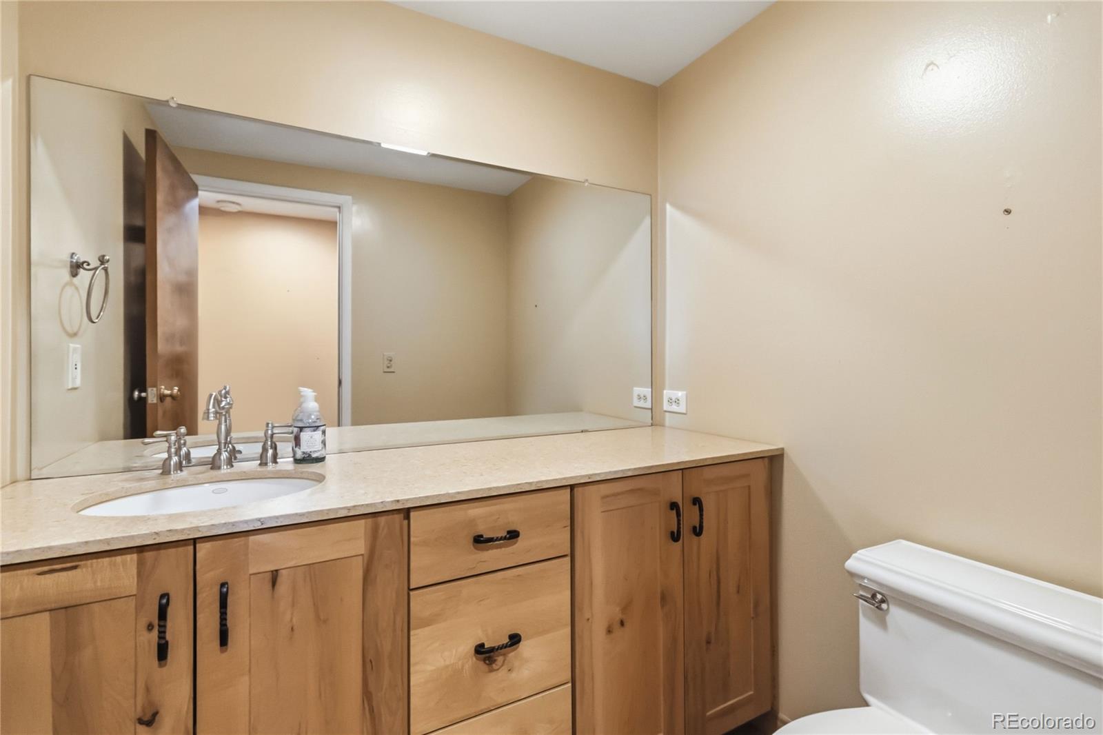 4535 Sentinel Rock Larkspur CO 80118