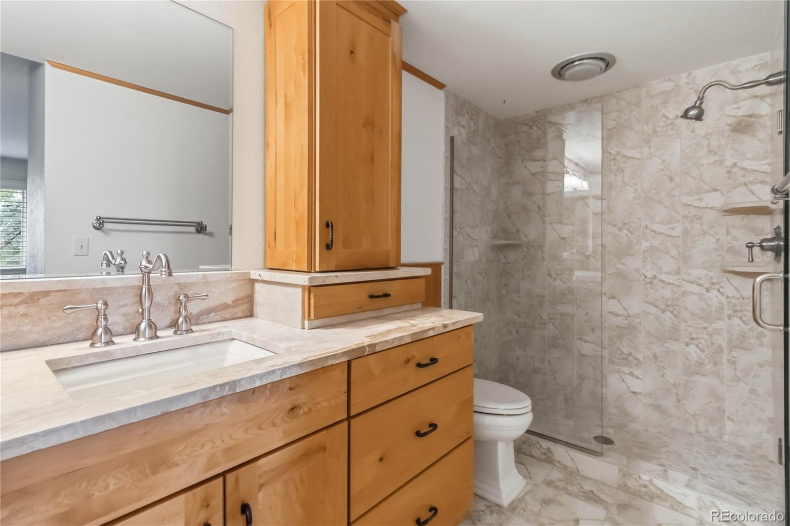 4535 Sentinel Rock Larkspur CO 80118