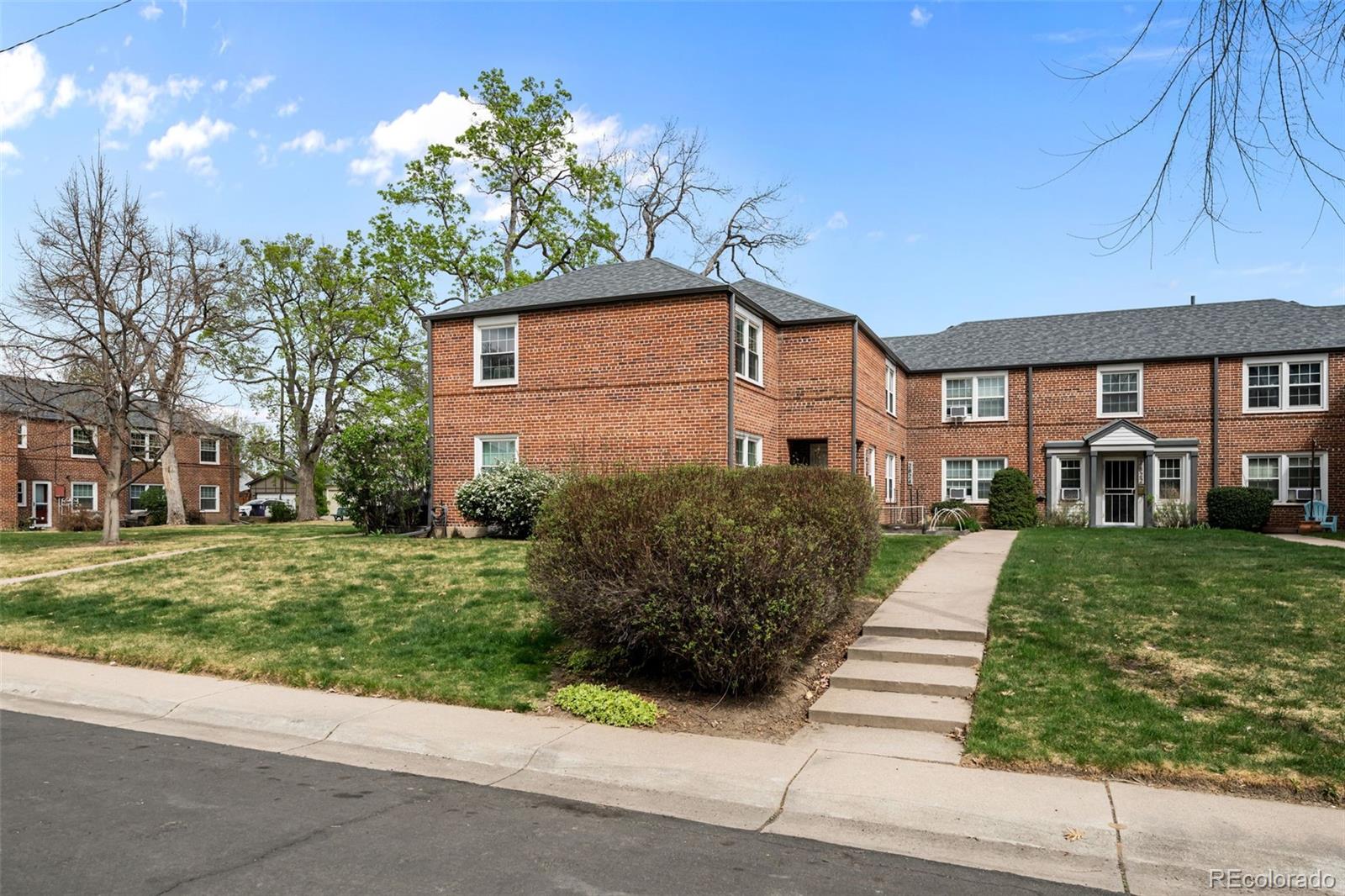 2828 Jasmine Street Denver CO 80207