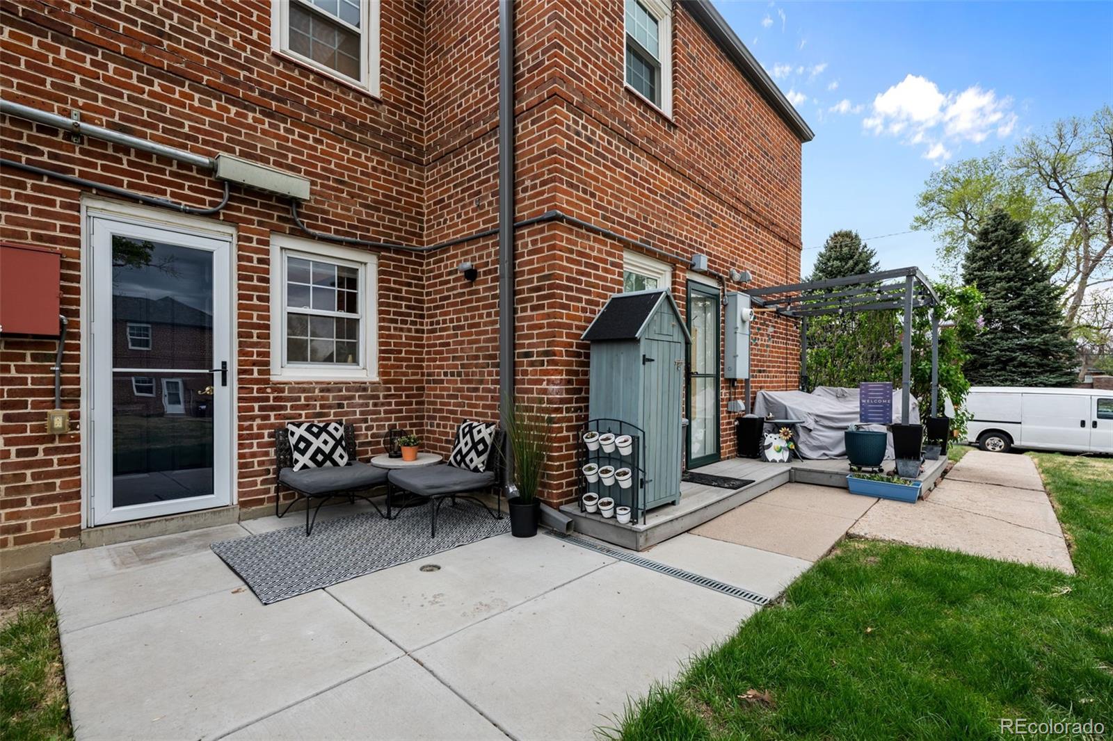 2828 Jasmine Street Denver CO 80207