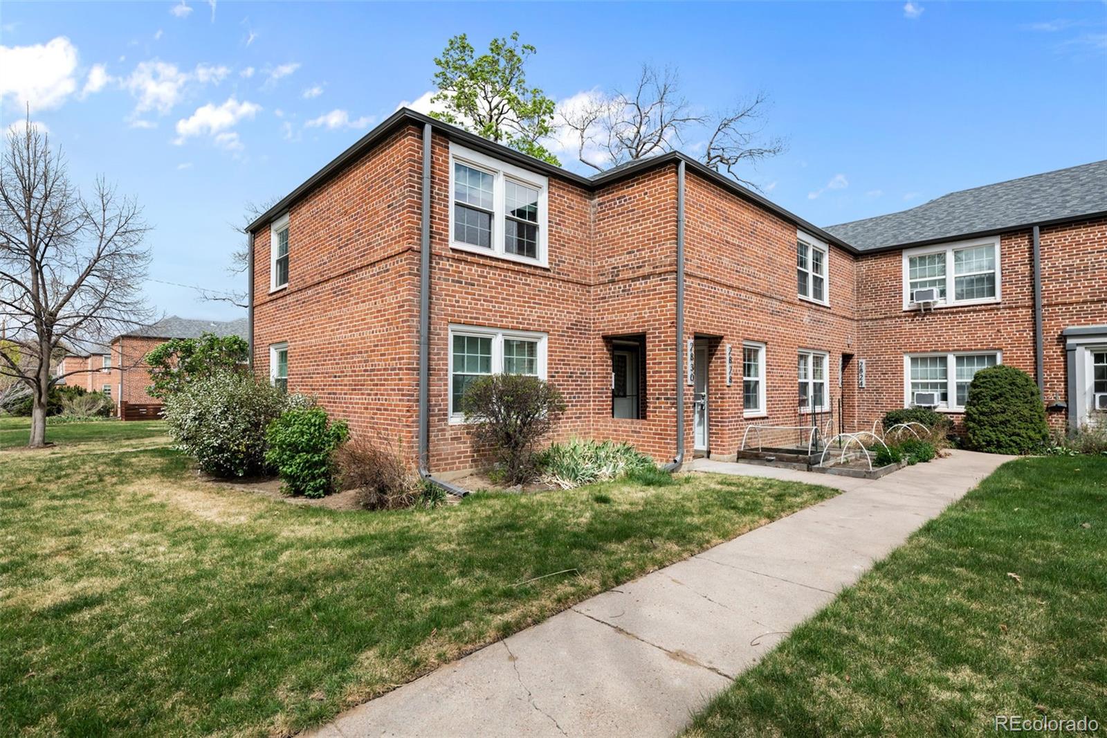 2828 Jasmine Street Denver CO 80207
