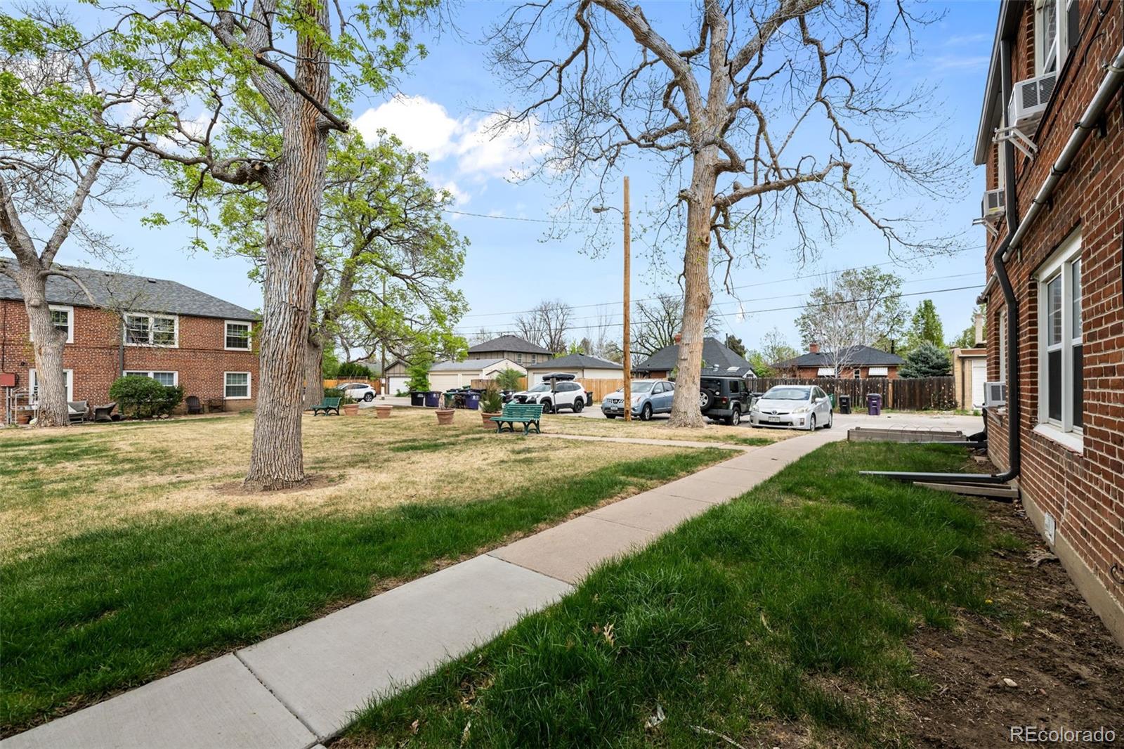 2828 Jasmine Street Denver CO 80207