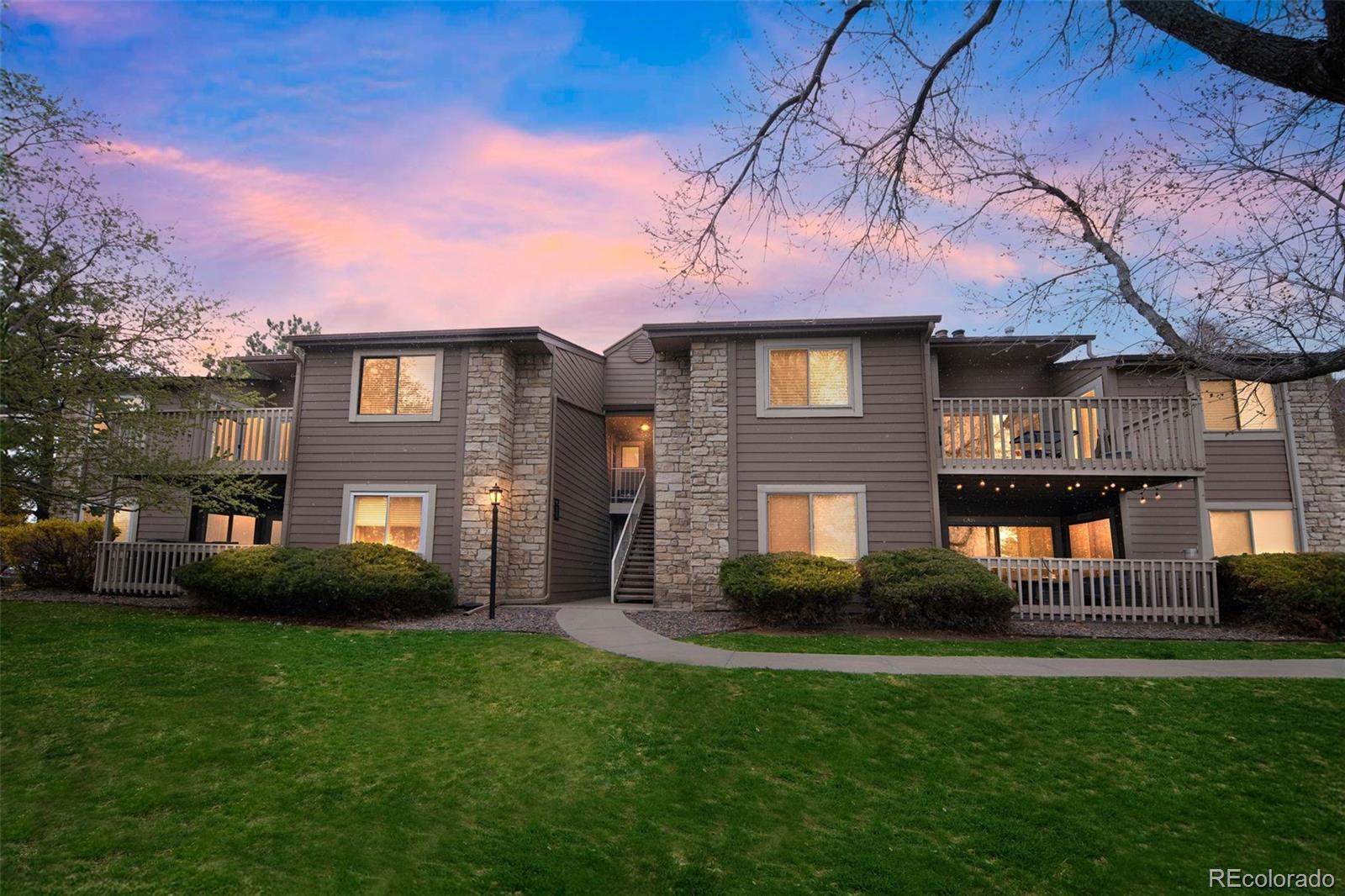 10303 E Peakview Avenue Englewood CO 80111