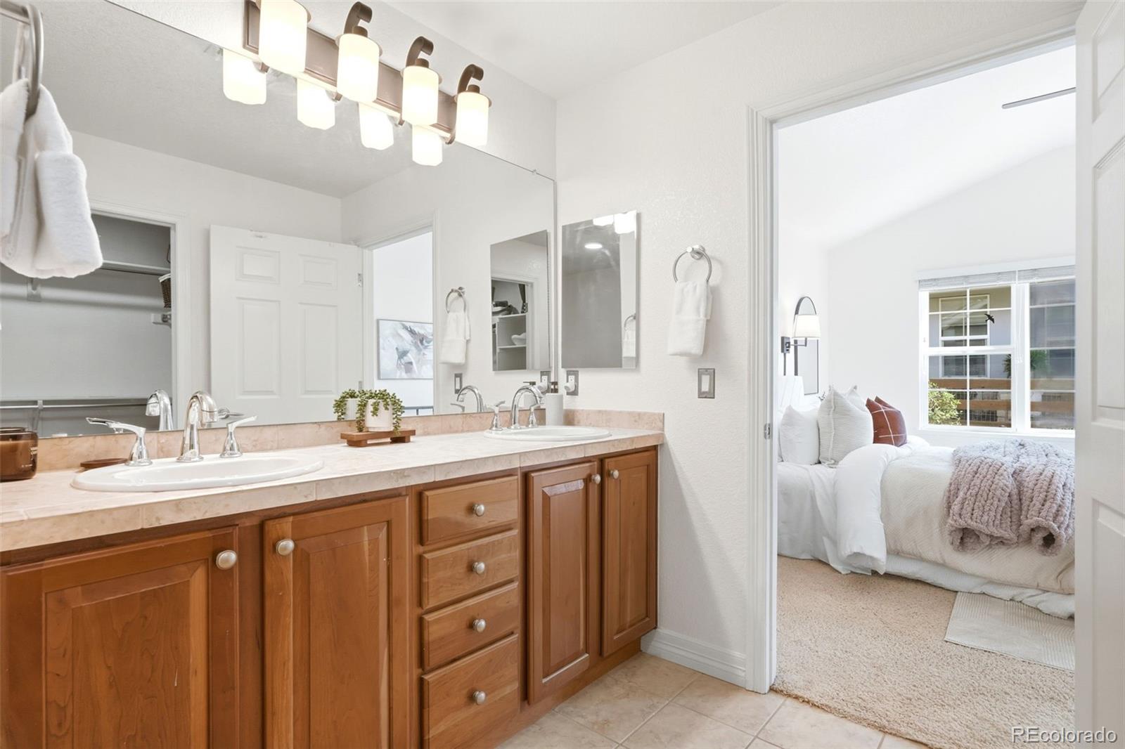 7603 S Addison Way Aurora CO 80016