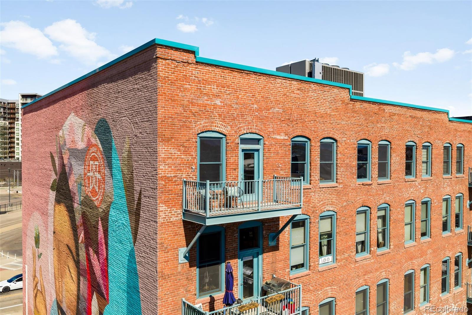 2560 Blake Street Denver CO 80205