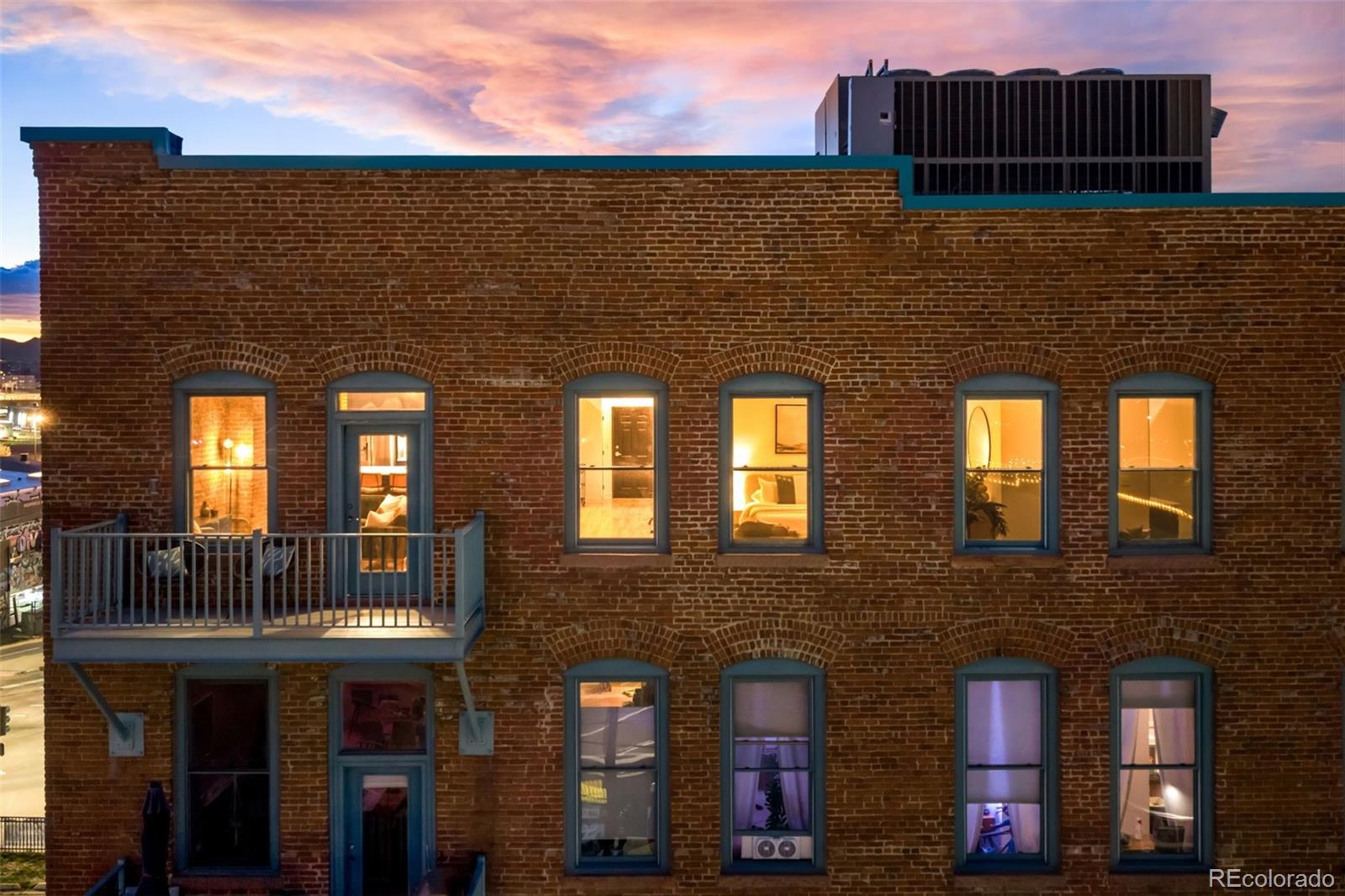 2560 Blake Street Denver CO 80205