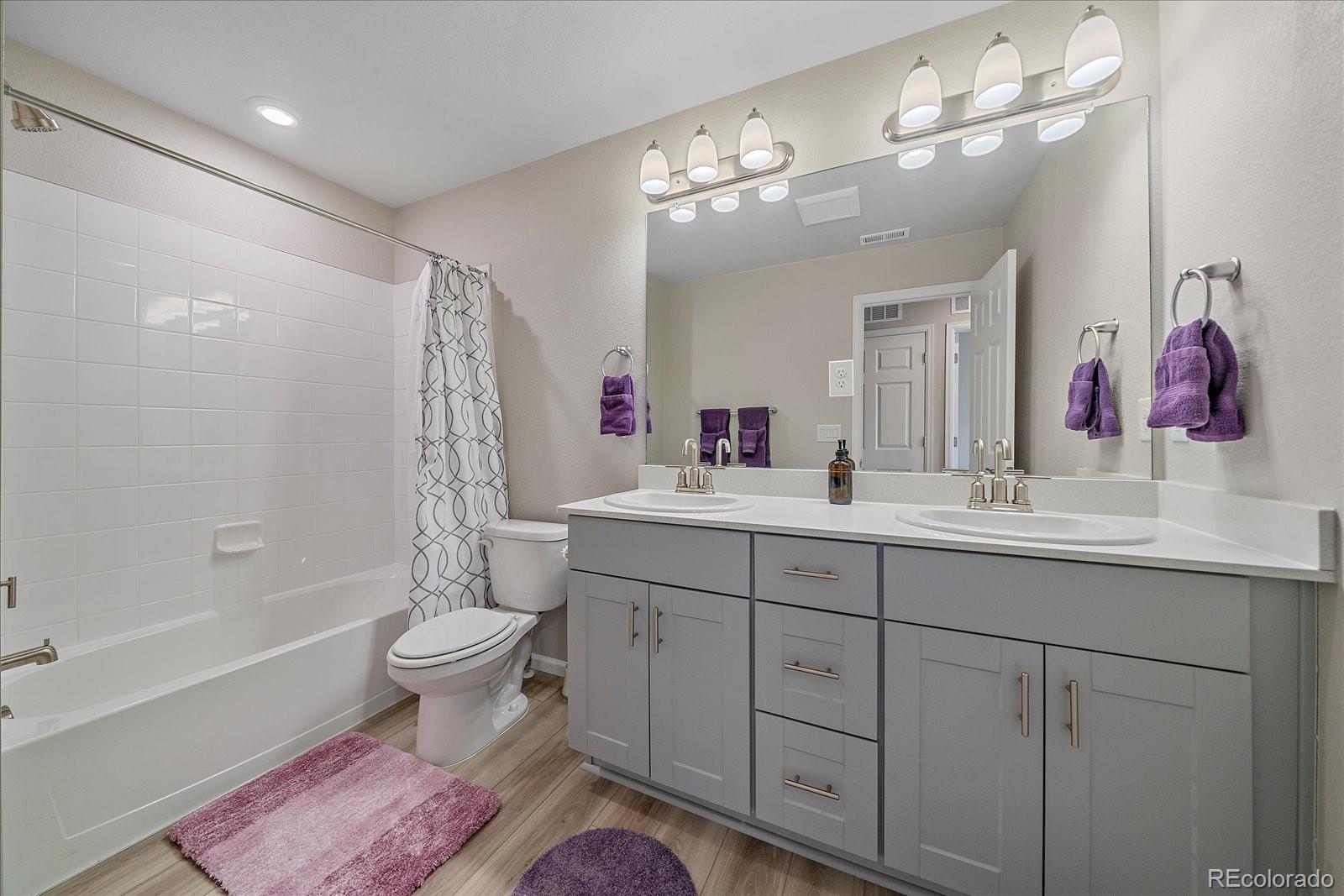 13704 Via Varra Broomfield CO 80020