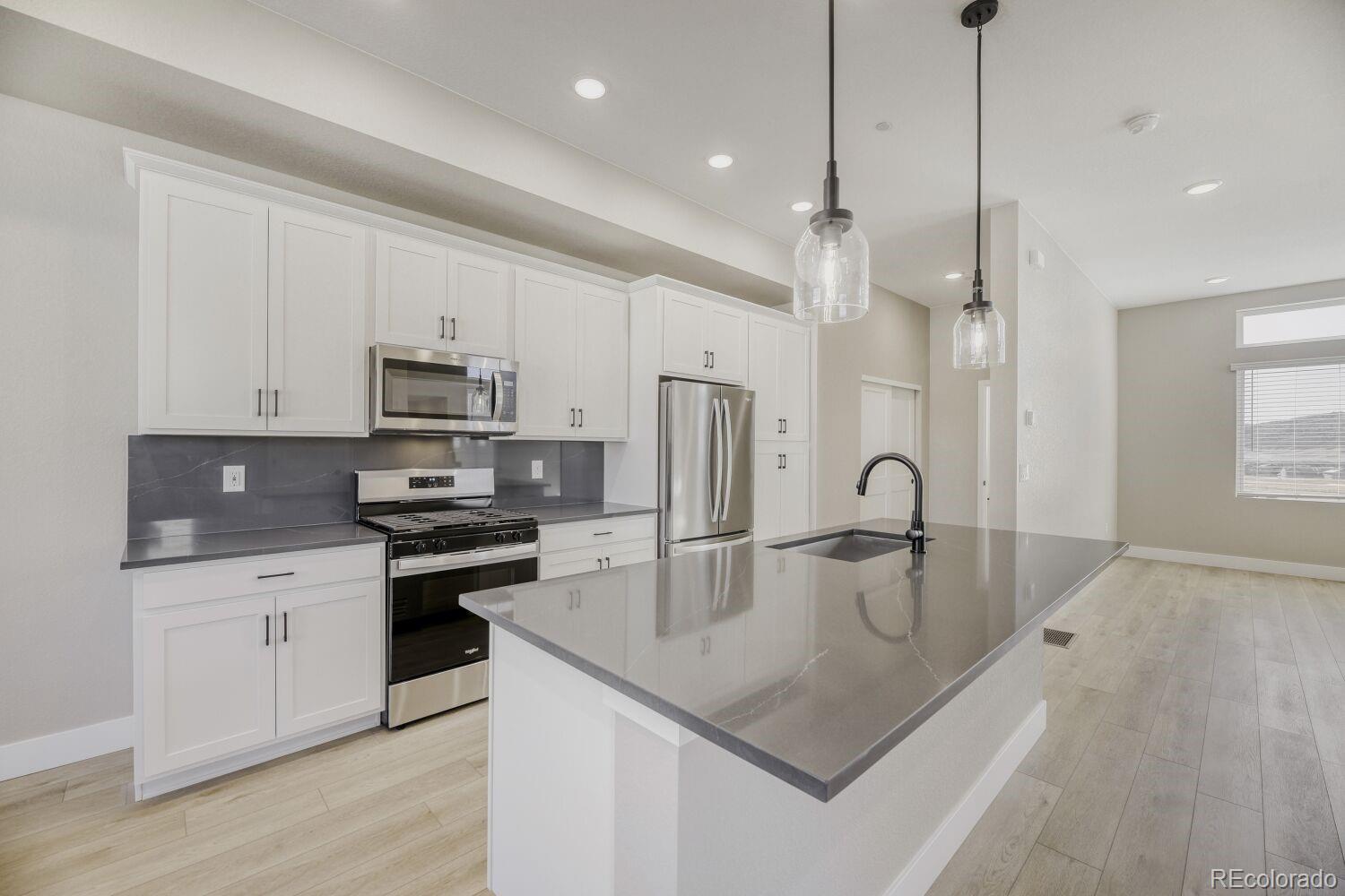 15544 W Washburn Lakewood CO 80228