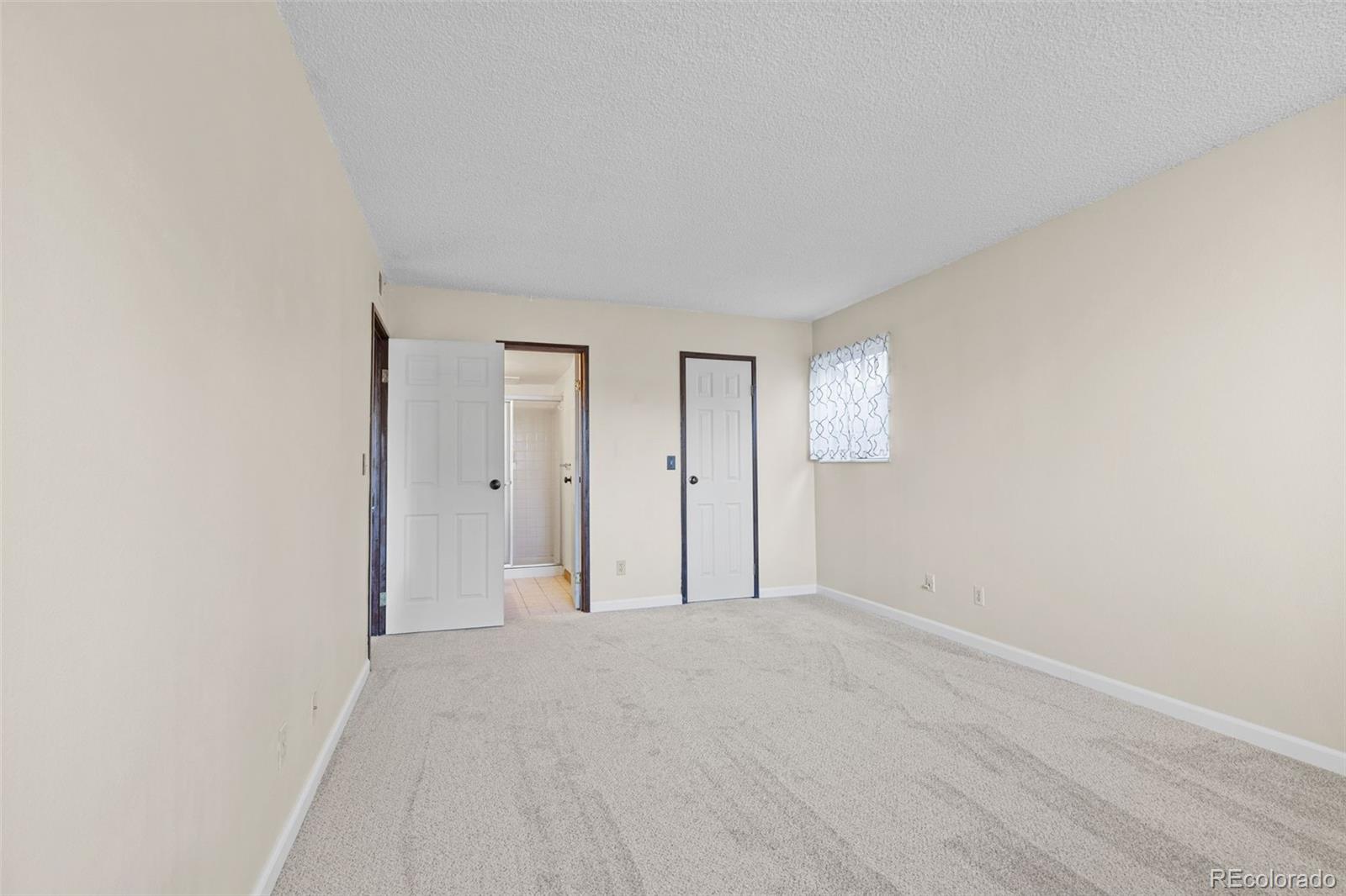 921 S Walden Street Aurora CO 80017
