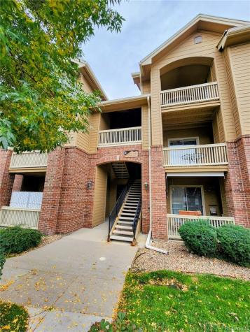 1631 W Canal Circle Littleton CO 80120
