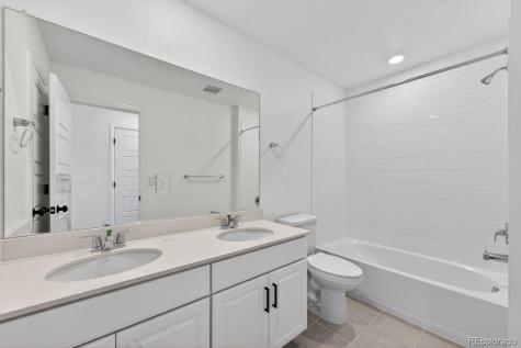 6721 E 148th Drive Thornton CO 80602