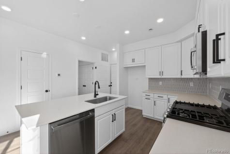 6721 E 148th Drive Thornton CO 80602