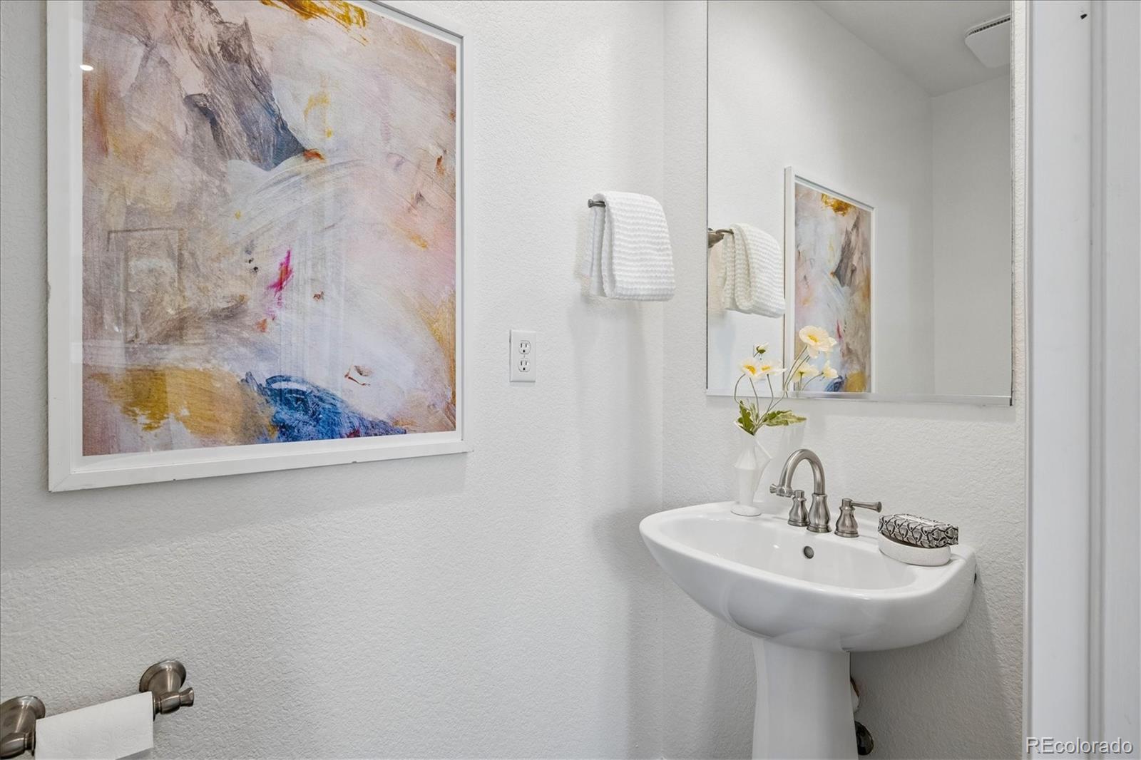 8939 E 29th Place Denver CO 80238