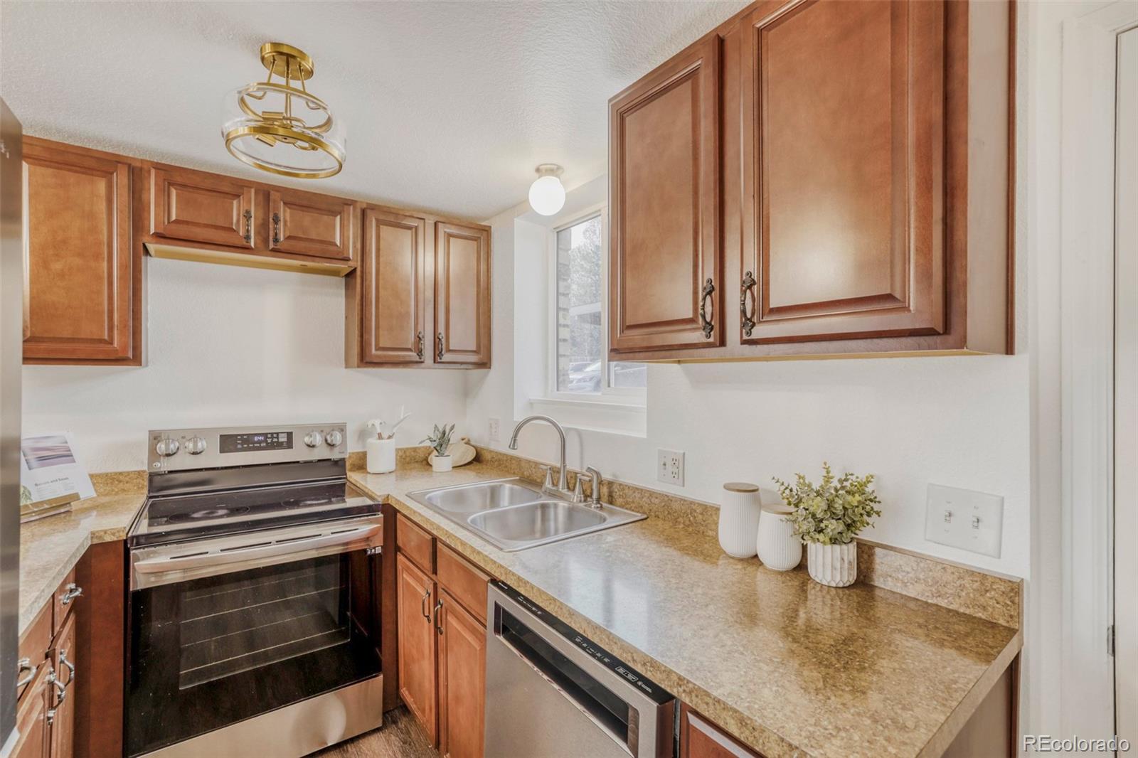 2190 S Holly Street Denver CO 80222