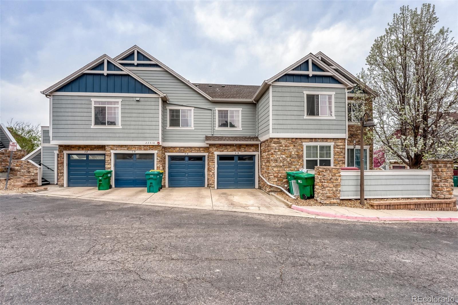 23510 E Alamo Place Aurora CO 80016