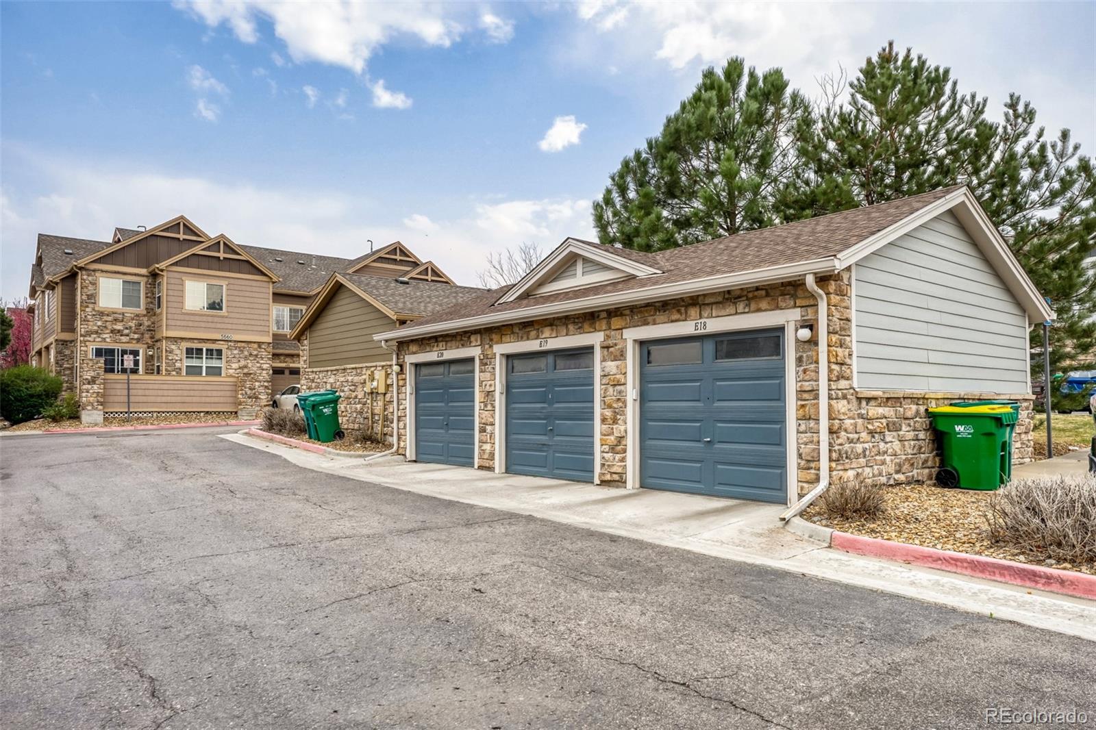 23510 E Alamo Place Aurora CO 80016