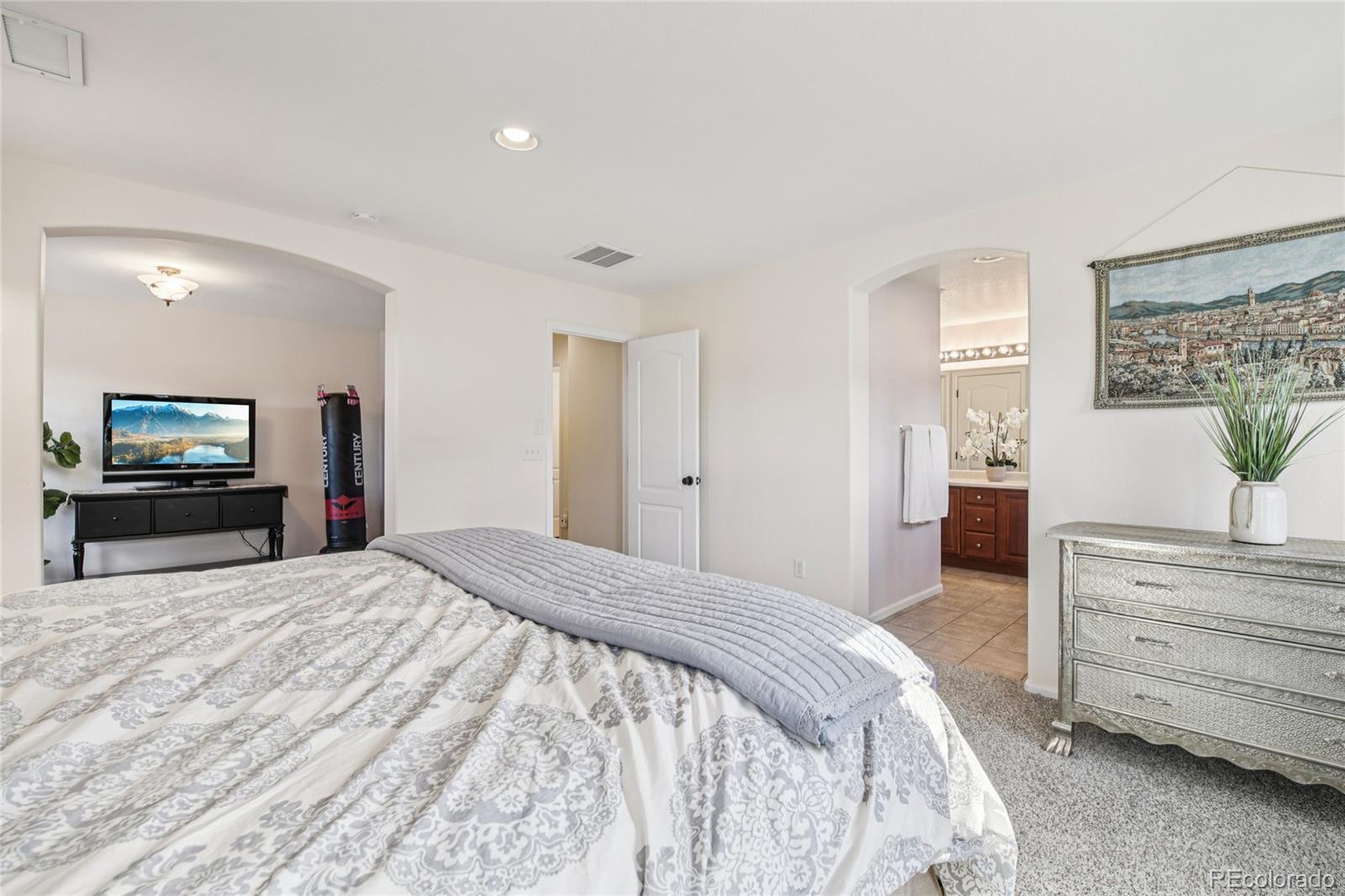 9528 Cedarhurst Lane Highlands Ranch CO 80129