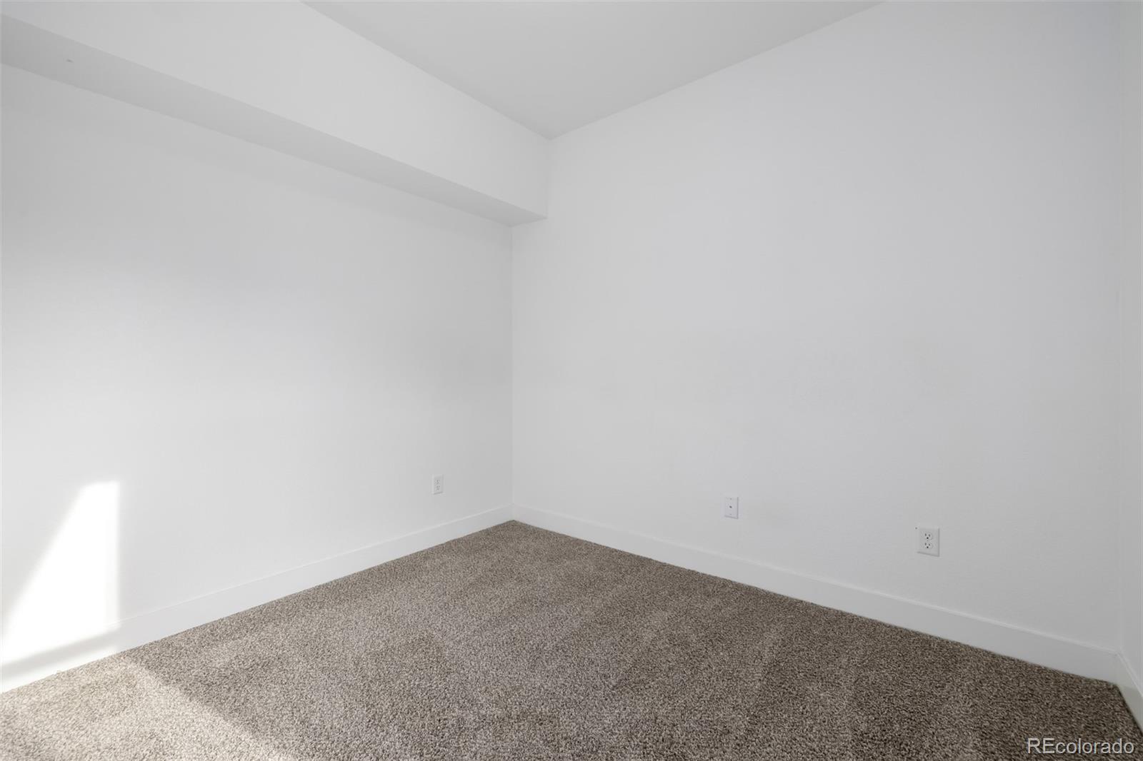 6936 Eliot Street Denver CO 80221