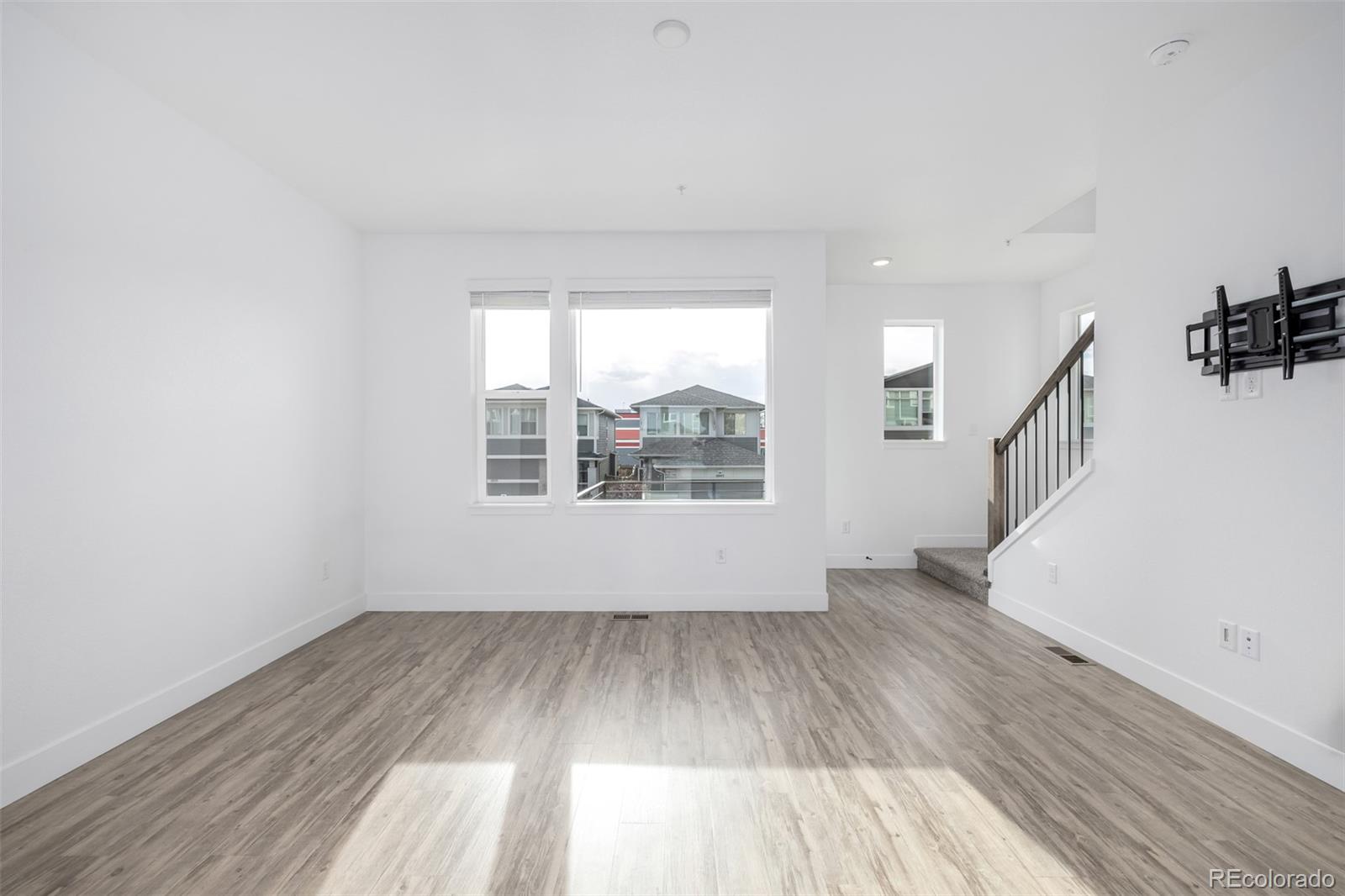 6936 Eliot Street Denver CO 80221