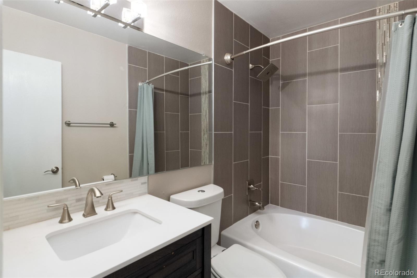 8225 Fairmount Drive Denver CO 80247