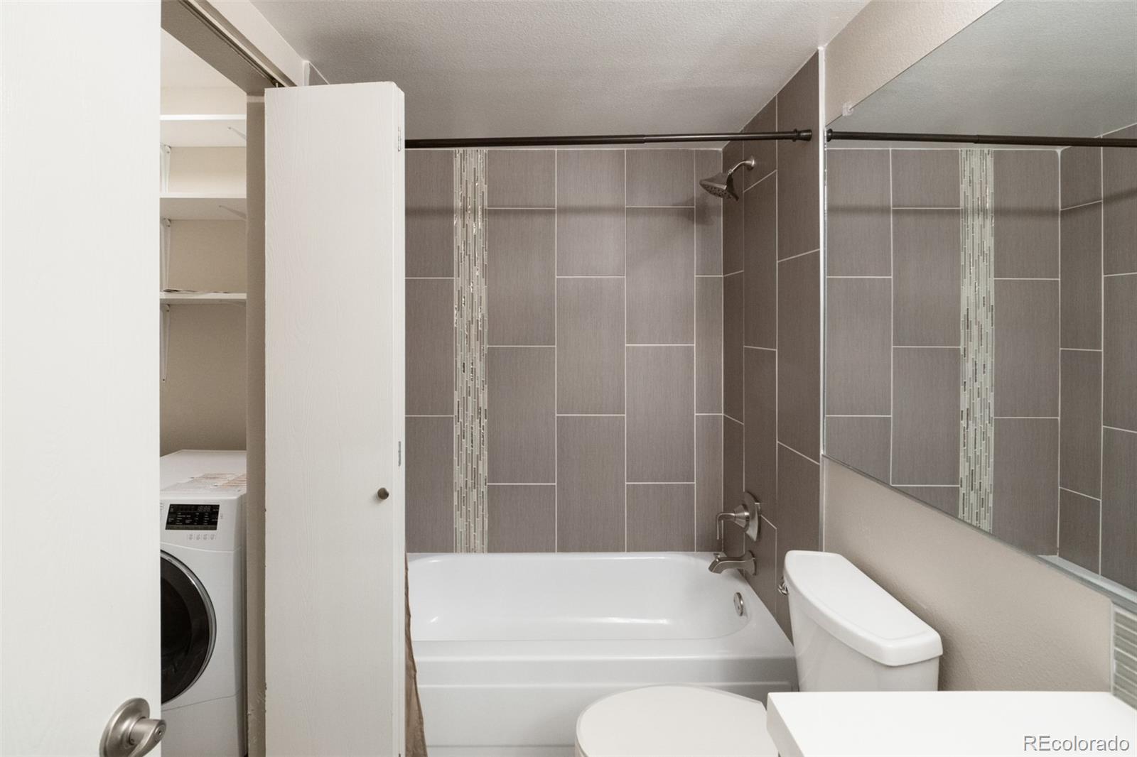 8225 Fairmount Drive Denver CO 80247