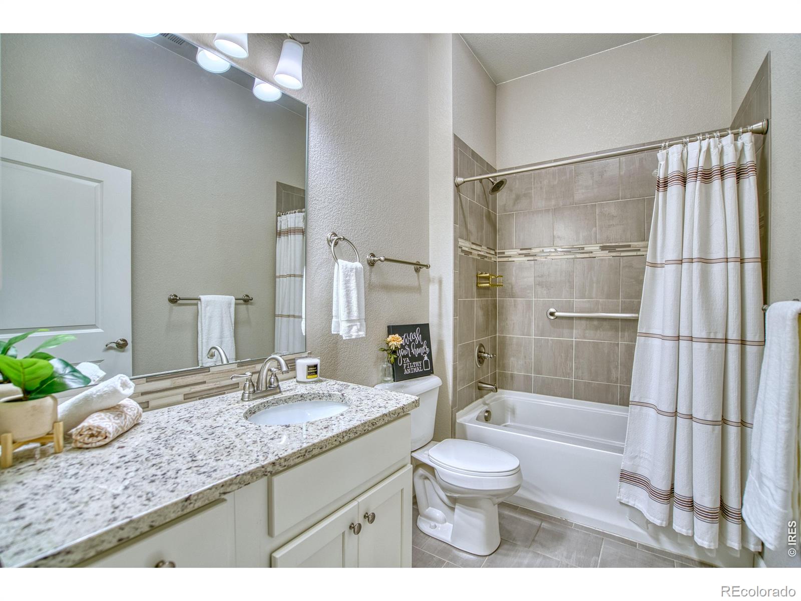 1379 Charles Drive Longmont CO 80503