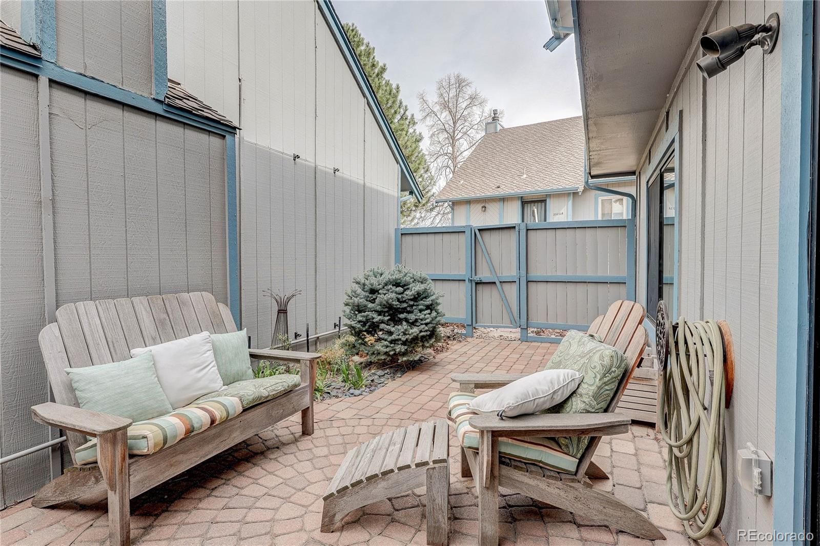 2512 S Worchester Court Aurora CO 80014