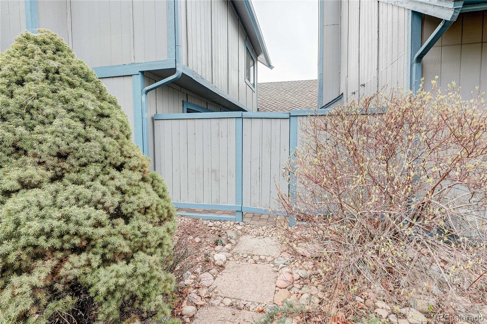 2512 S Worchester Court Aurora CO 80014