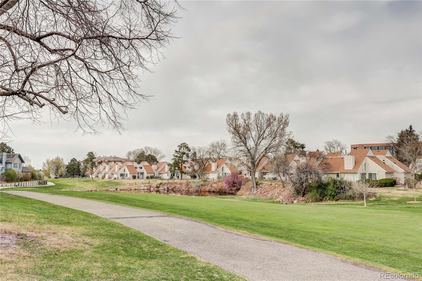 2512 S Worchester Court Aurora CO 80014