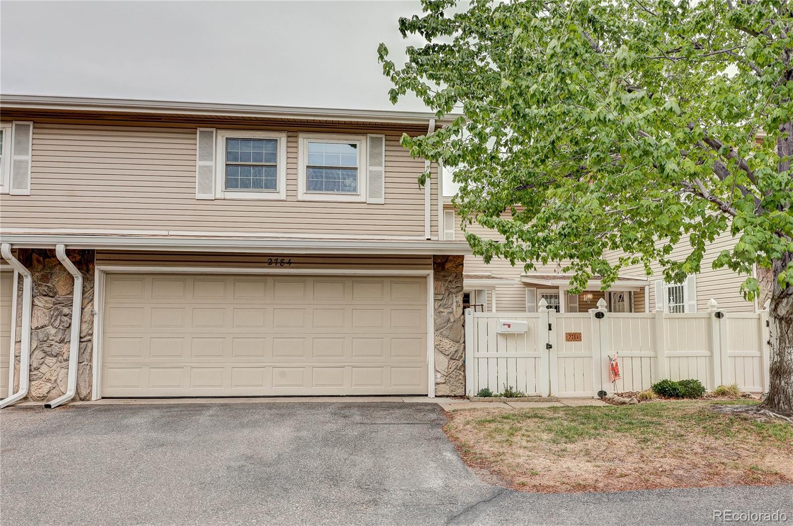 2784 S Heather Gardens Way Aurora CO 80014