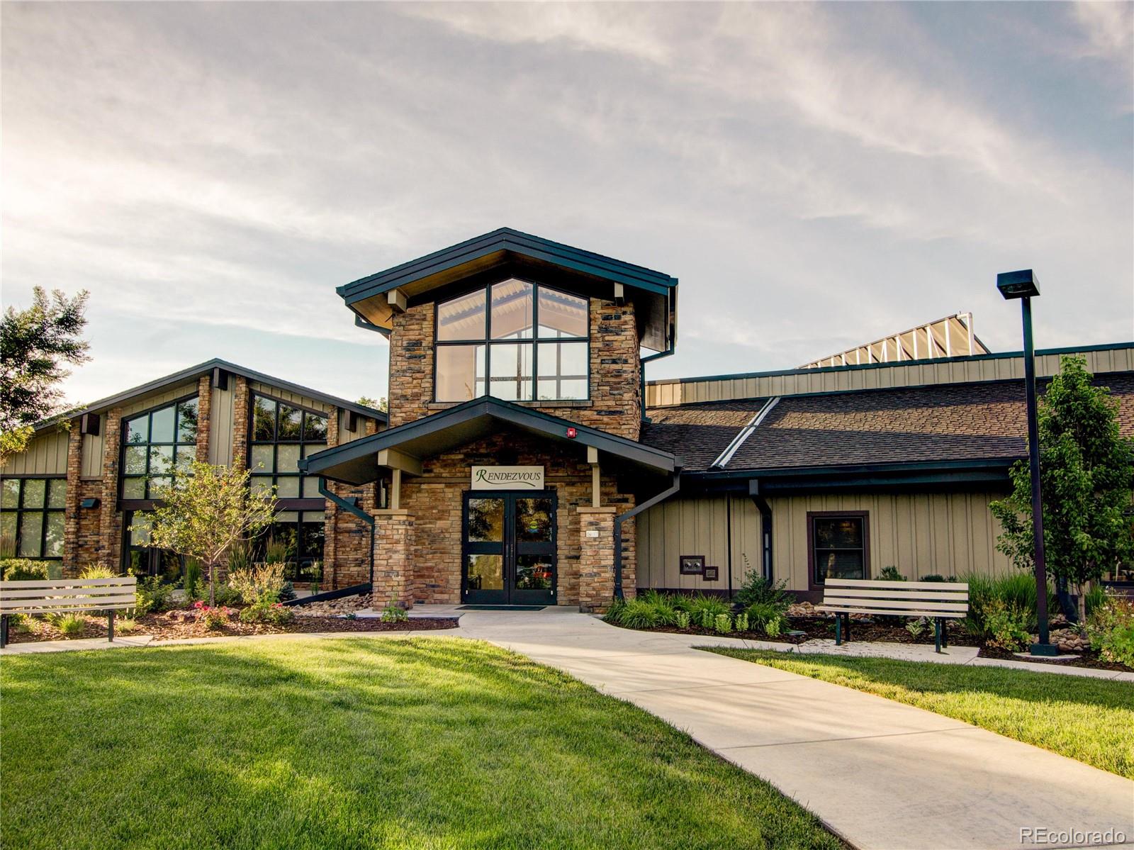2784 S Heather Gardens Way Aurora CO 80014