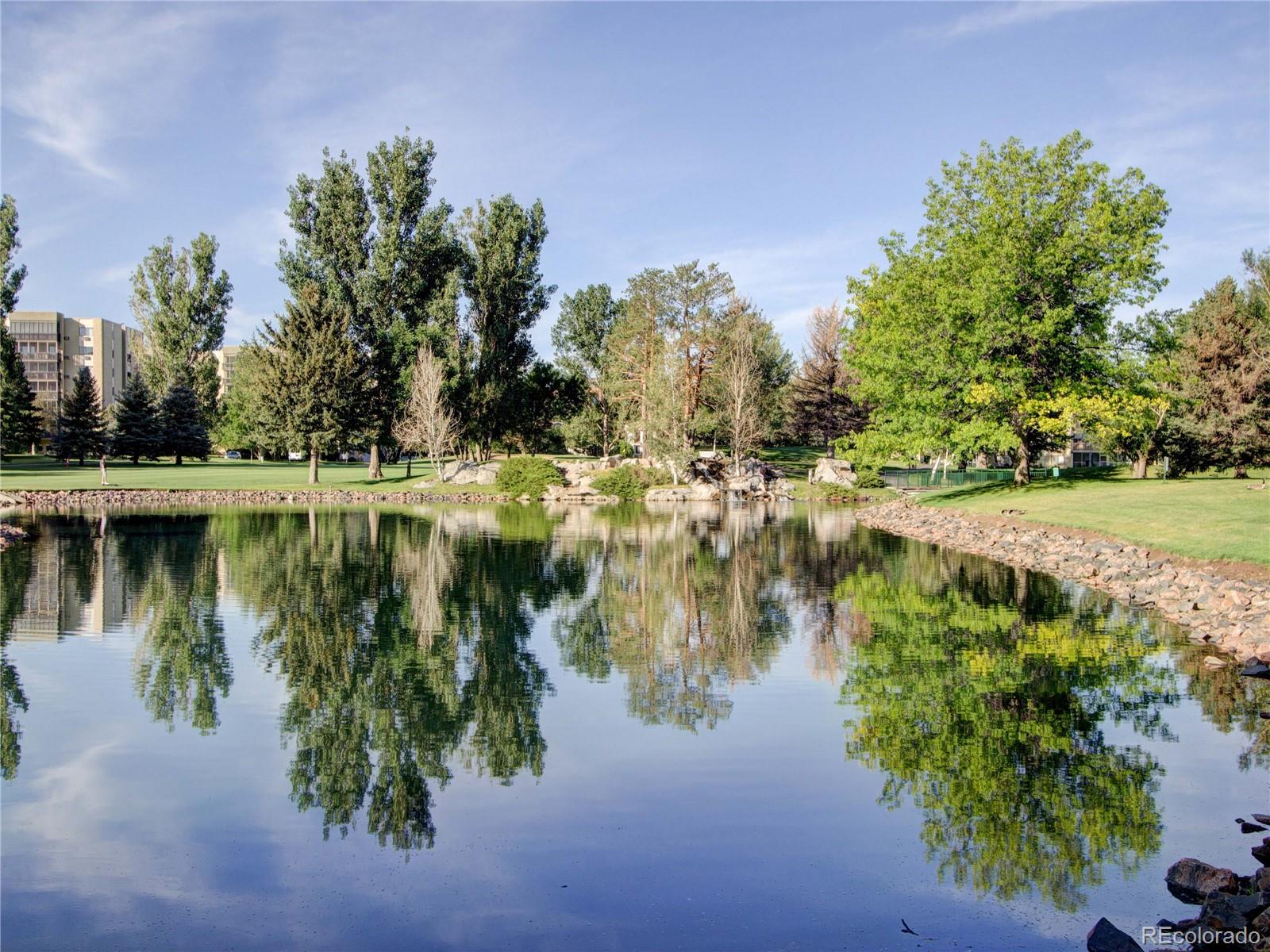 2784 S Heather Gardens Way Aurora CO 80014