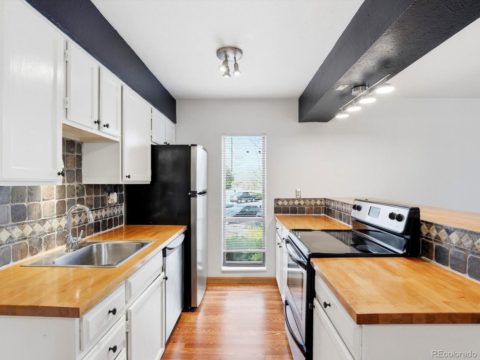695 Manhattan Drive Boulder CO 80303