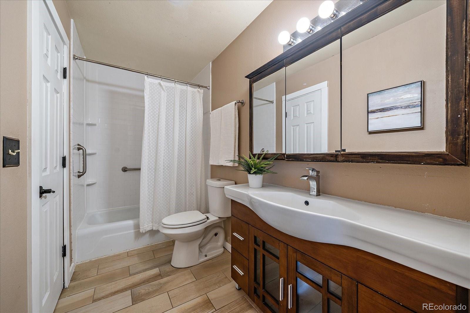 644 S Xenon Court Lakewood CO 80228
