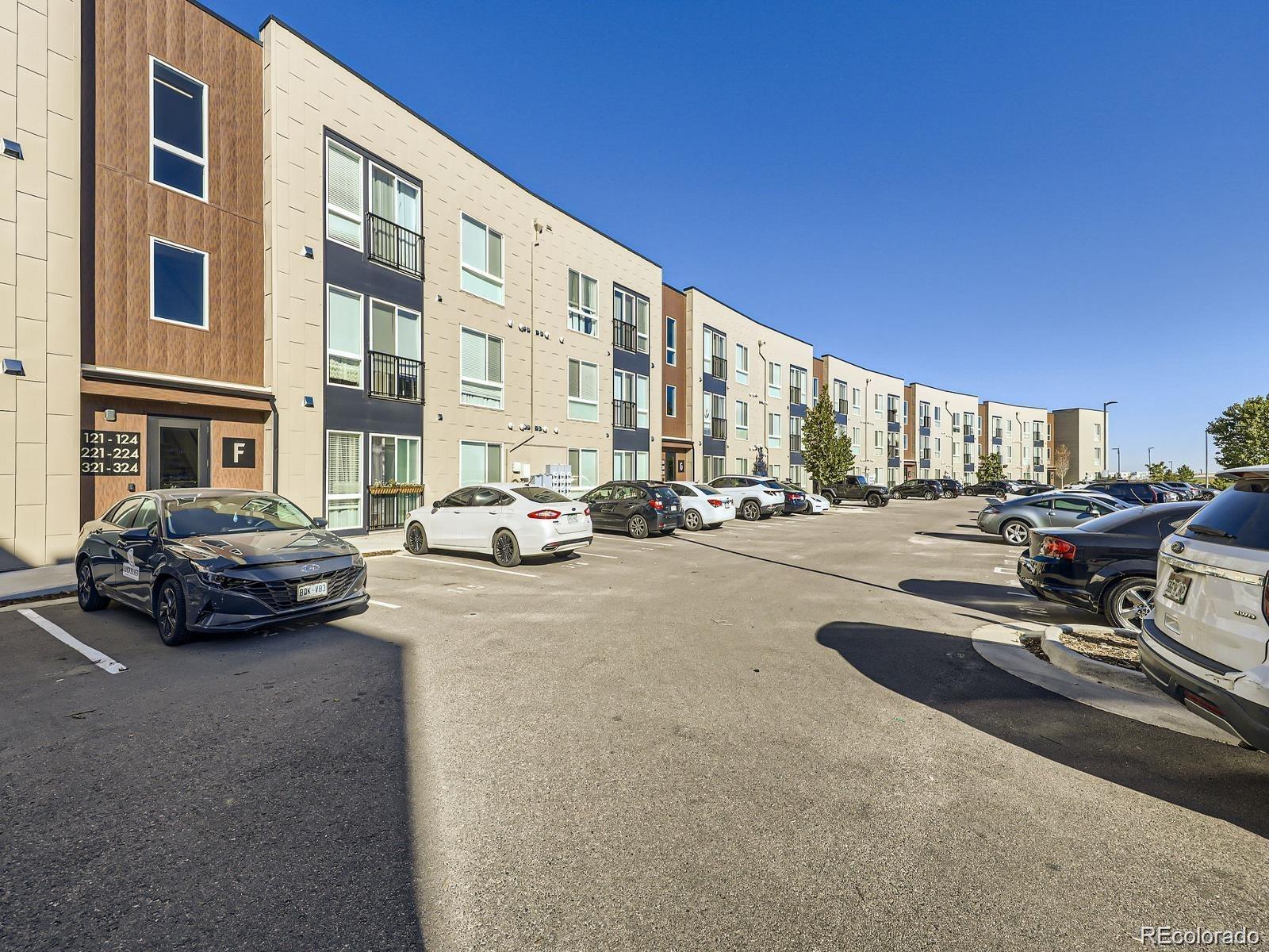 Denver CO, 8475 E 36th Avenue, Unit 223