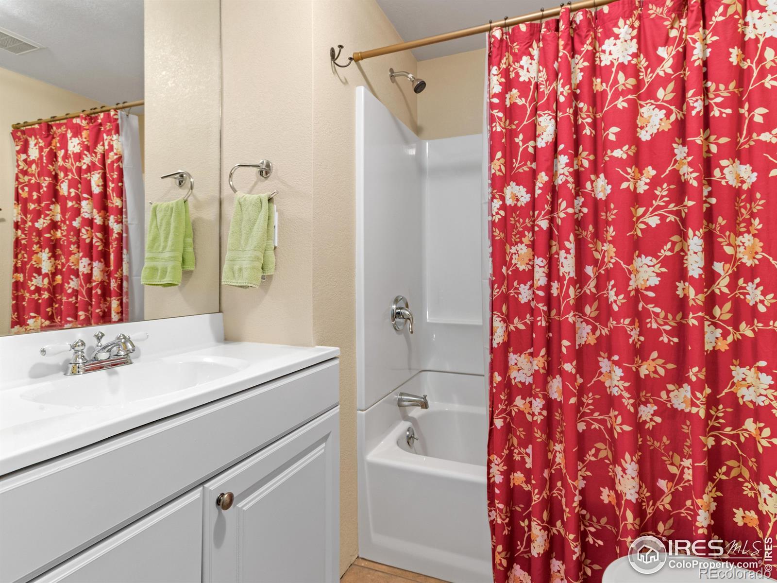 3644 Oakwood Drive Longmont CO 80503