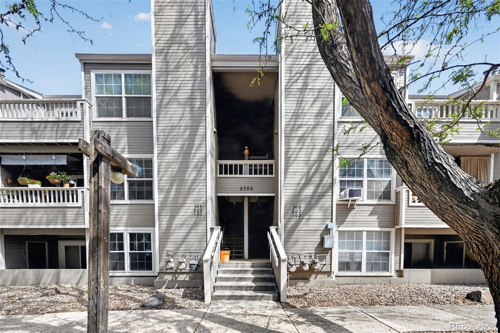 5705 W Atlantic Place Lakewood CO 80227