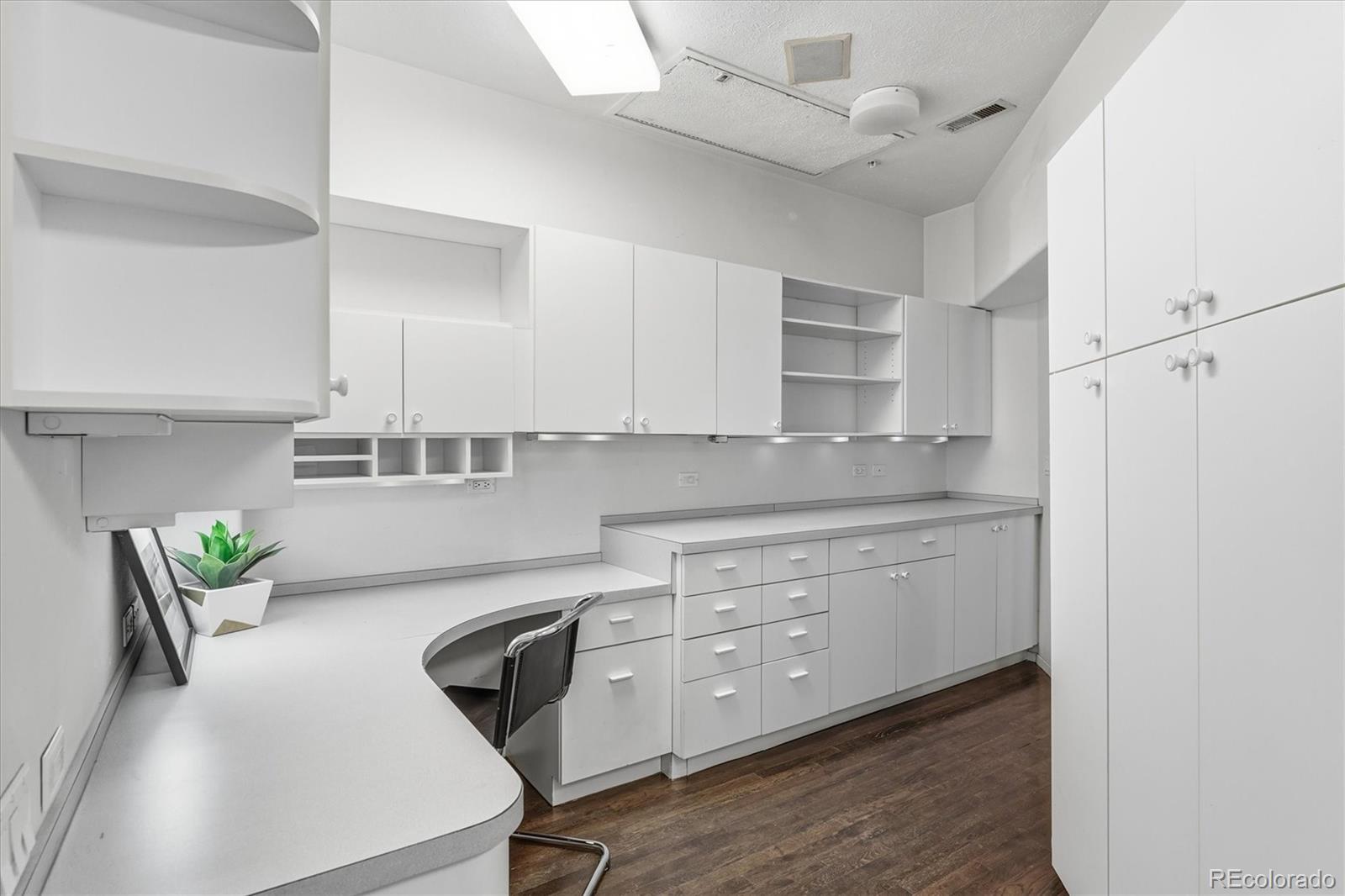 1940 Blake Street Denver CO 80202