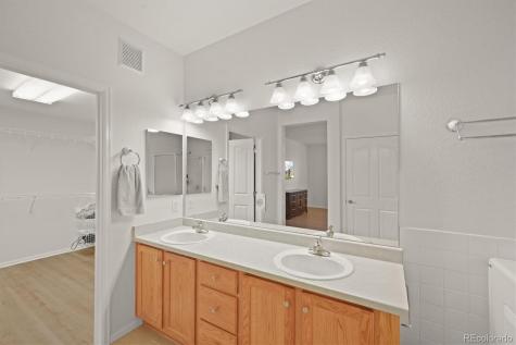 10588 Parkington Lane Highlands Ranch CO 80126