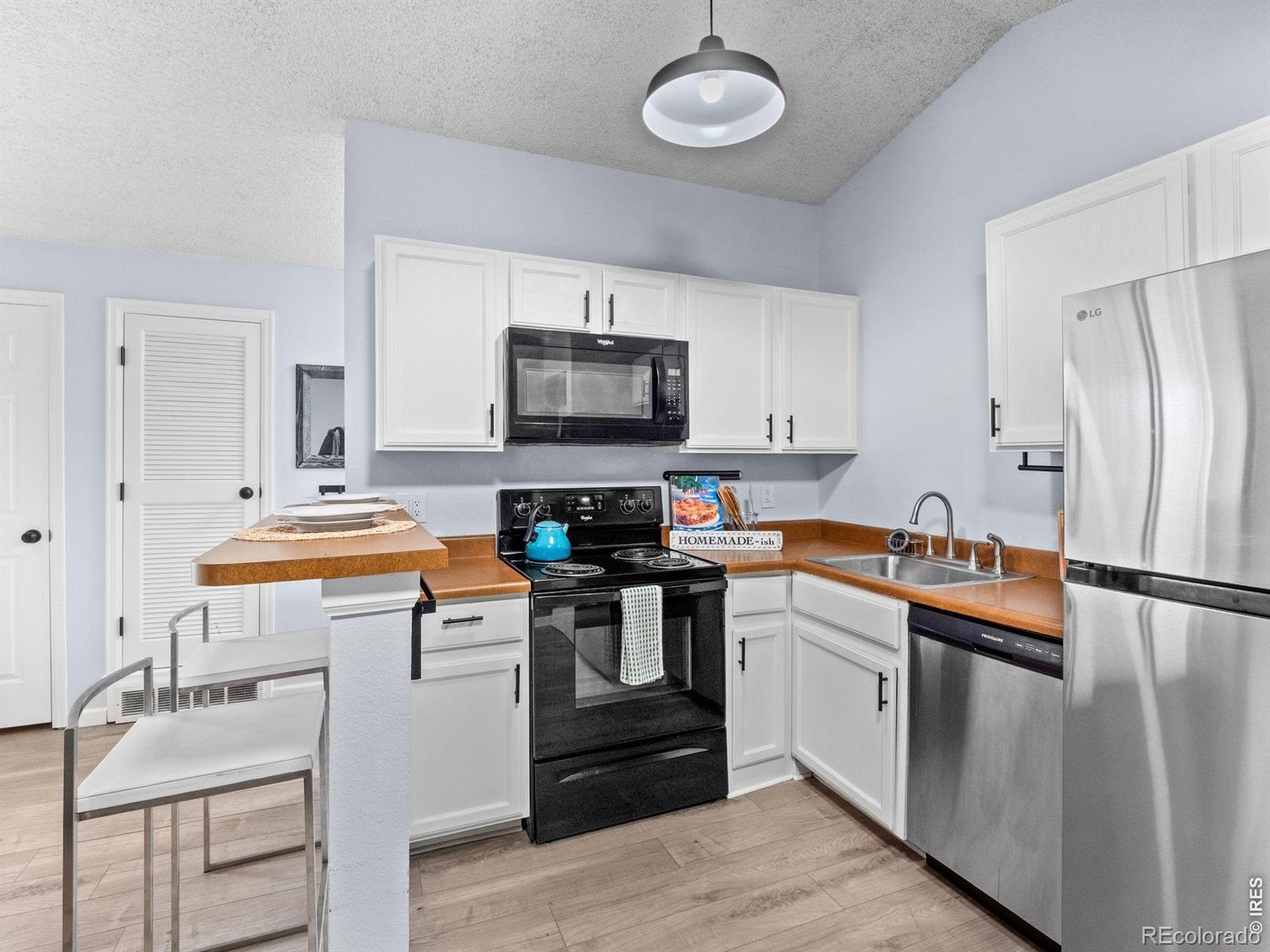 5620 W 80th Place Arvada CO 80003